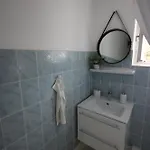 Cinege Vendeghaz 度假居 *