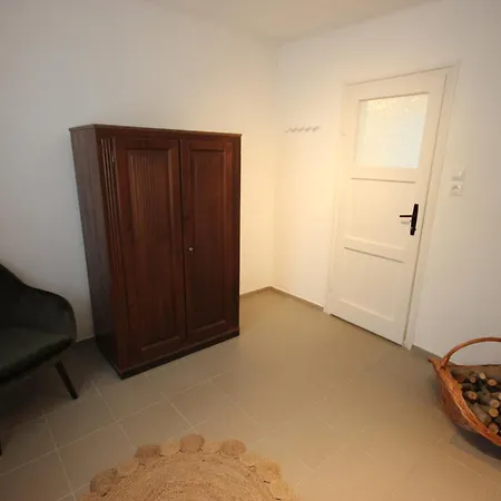 Cinege Vendeghaz * Szekszárd