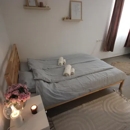 Semesterbostad Cinege Vendeghaz *