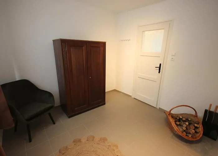 Cinege Vendeghaz * Szekszárd
